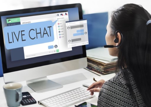 Customer support live chat